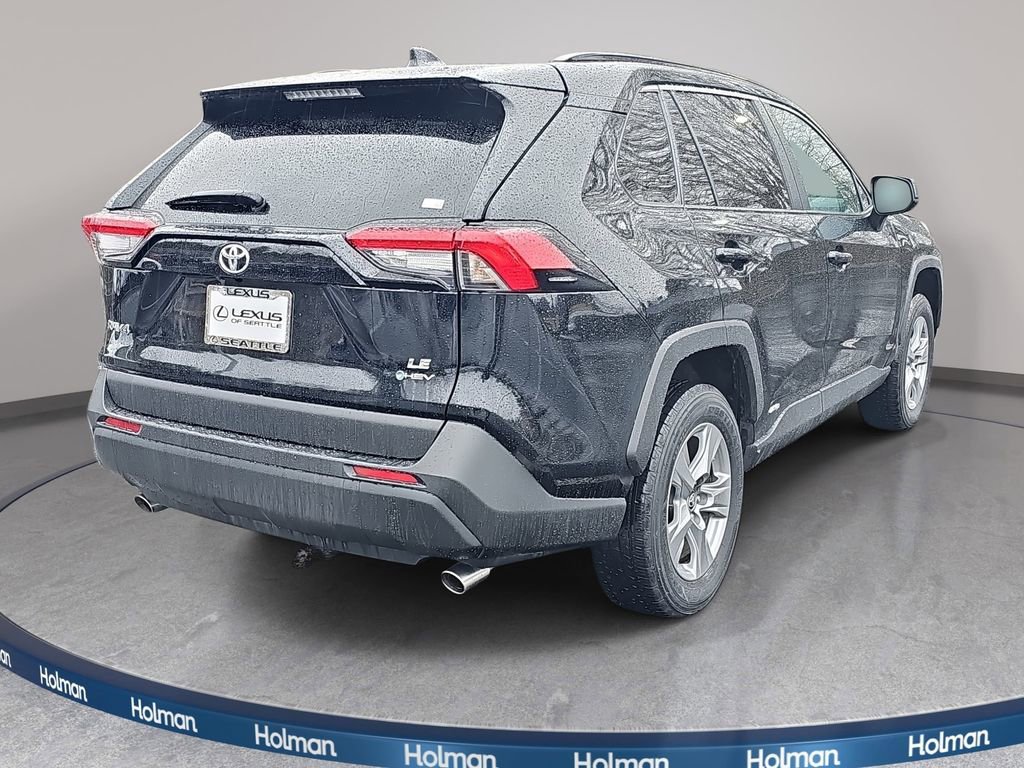 Used 2025 Toyota RAV4 LE image 6