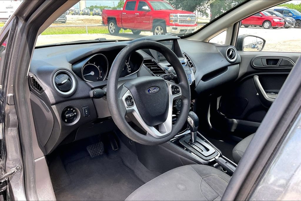 Used 2019 Ford Fiesta SE w/ Equipment Group 201A FWD image 14