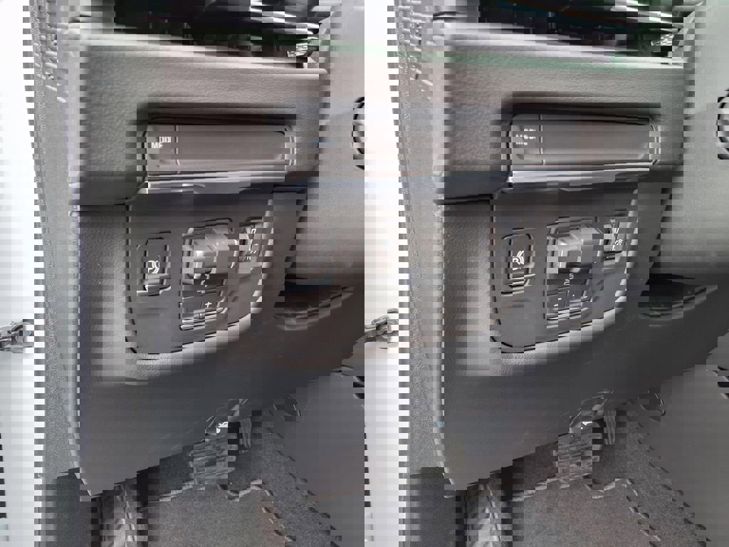 New 2026 Cadillac Escalade Luxury w/ LPO, Radiant Package image 18