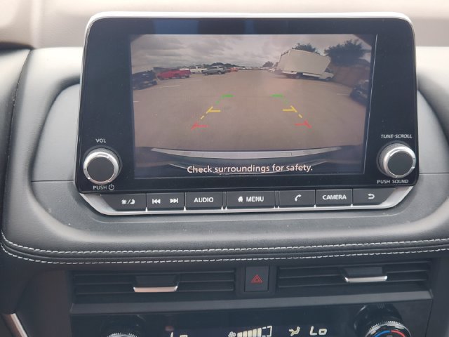Used 2023 Nissan Rogue SV FWD image 6