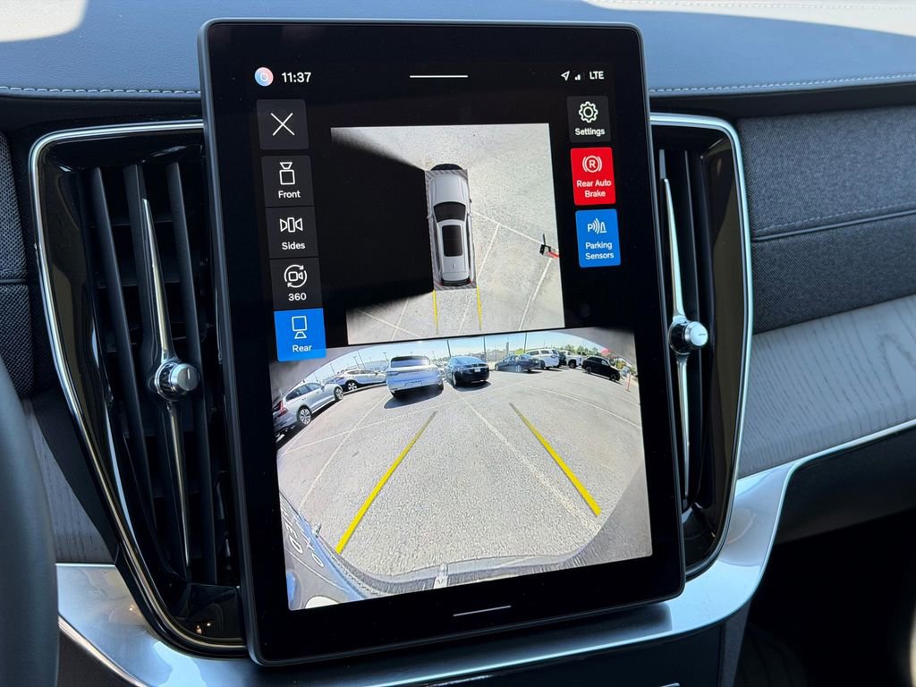 Certified 2025 Volvo XC90 T8 Ultra w/ Protection Package Premier AWD/4WD image 33
