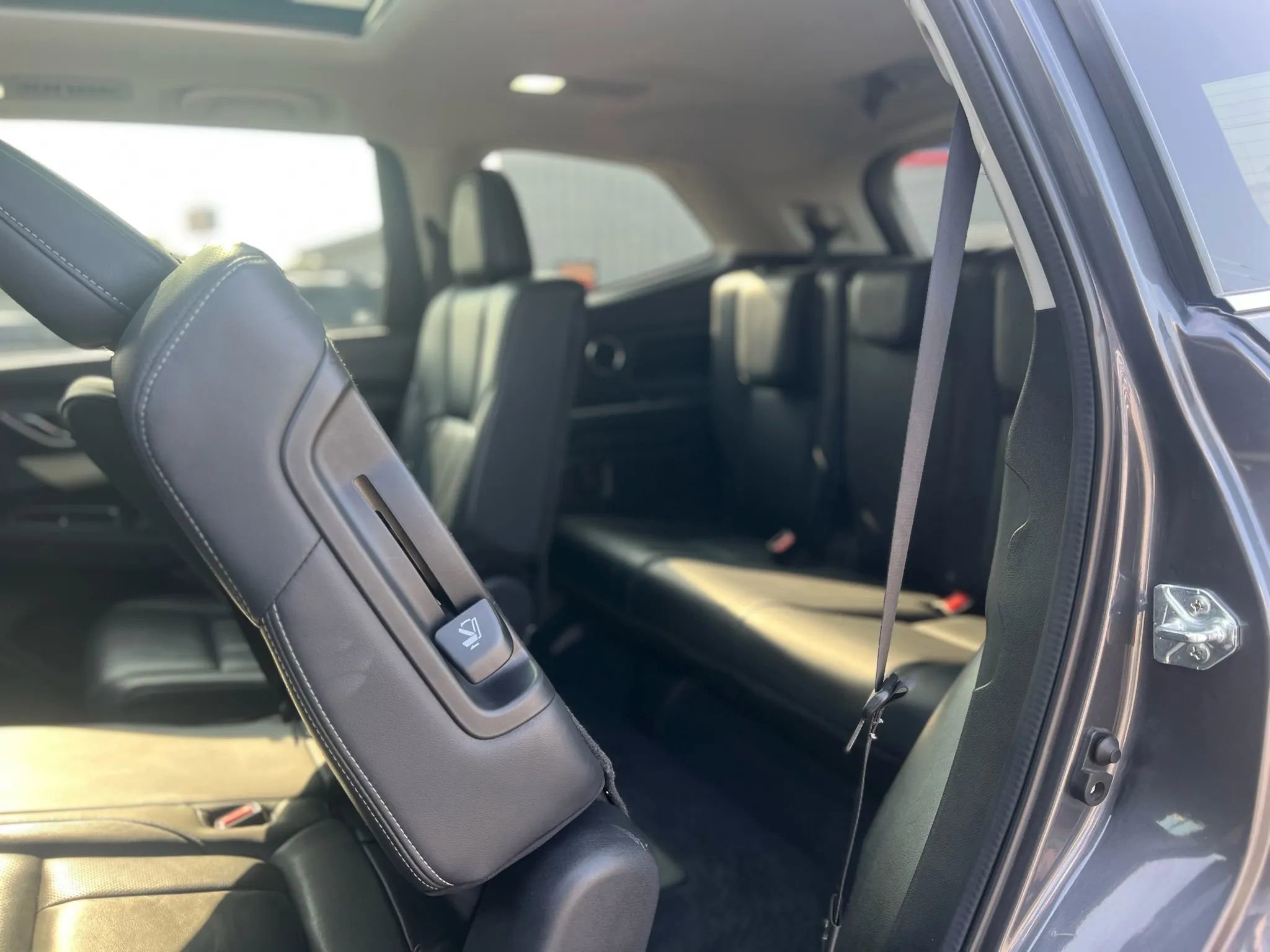 Used 2021 Subaru Ascent Limited w/ Technology Package image 11