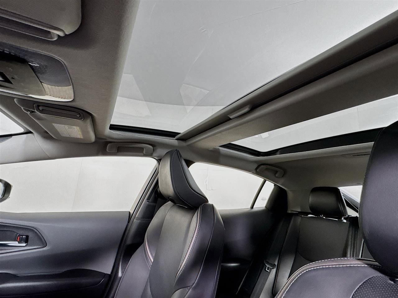 Used 2023 Toyota Prius XLE AWD/4WD image 21