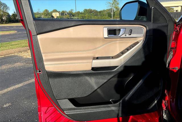 Certified 2024 Ford Explorer Limited image 21
