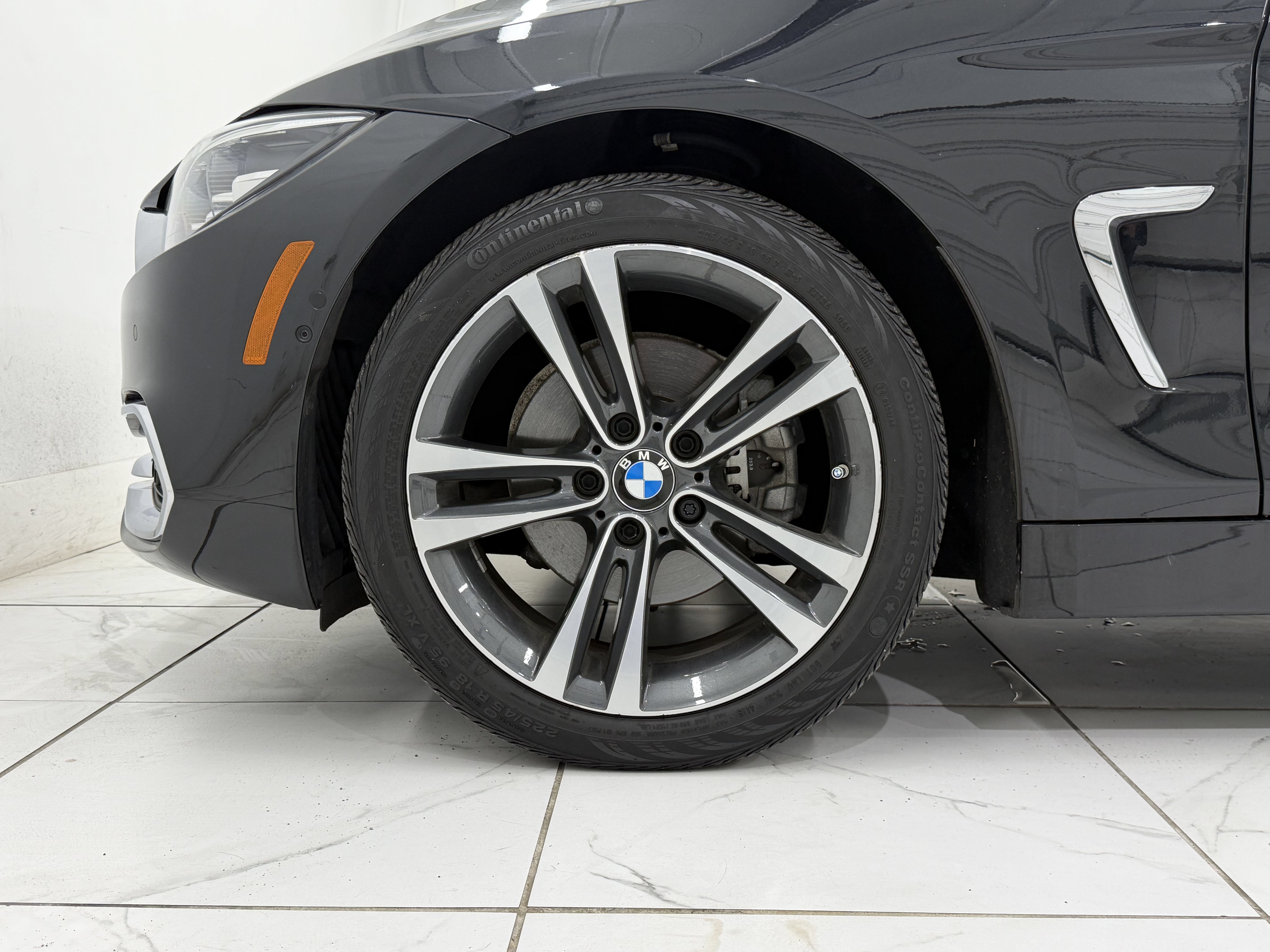 Used 2020 BMW 430i xDrive Convertible w/ Executive Package AWD/4WD image 19