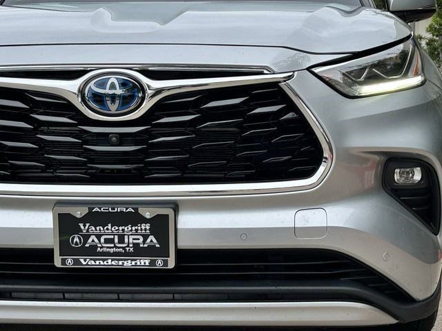 Used 2021 Toyota Highlander Platinum AWD/4WD image 10