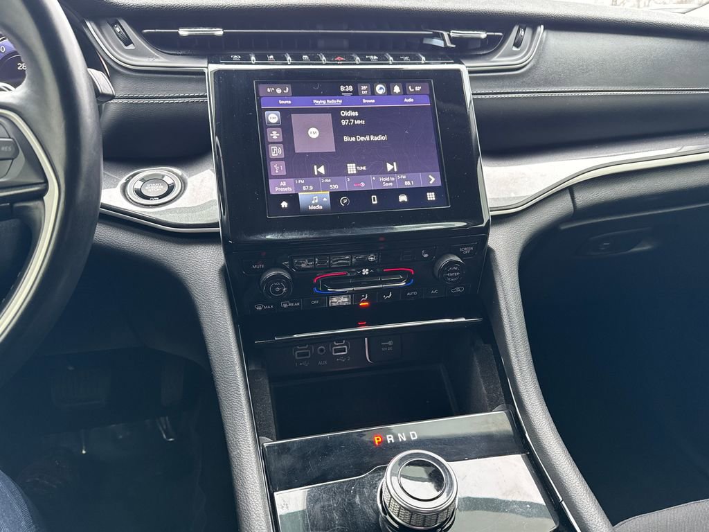 Certified 2021 Jeep Grand Cherokee L Laredo w/ Luxury Tech Group I image 23