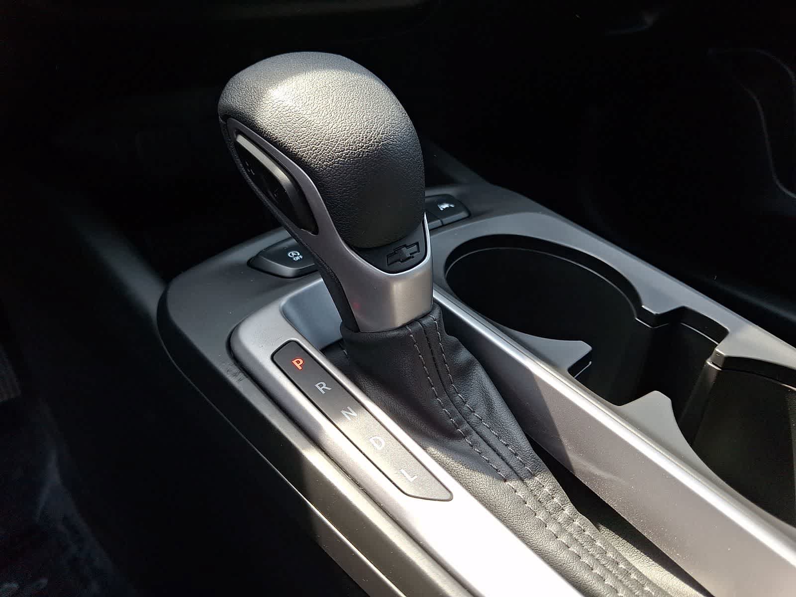 Used 2025 Chevrolet Trax LS FWD image 14