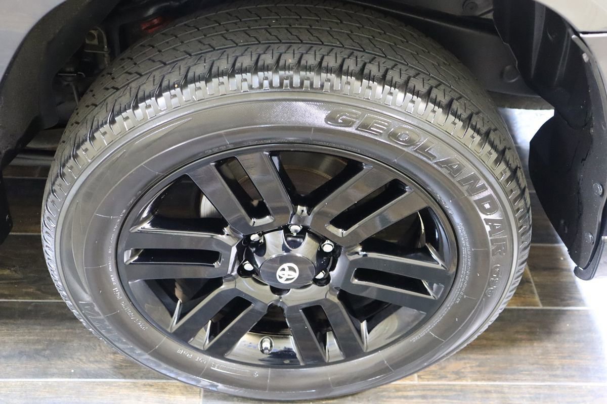 Used 2019 Toyota 4Runner Limited AWD/4WD image 27