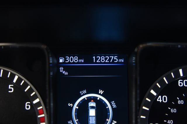 Used 2019 Nissan Titan PRO-4X w/ Pro-4x Convenience Package image 26