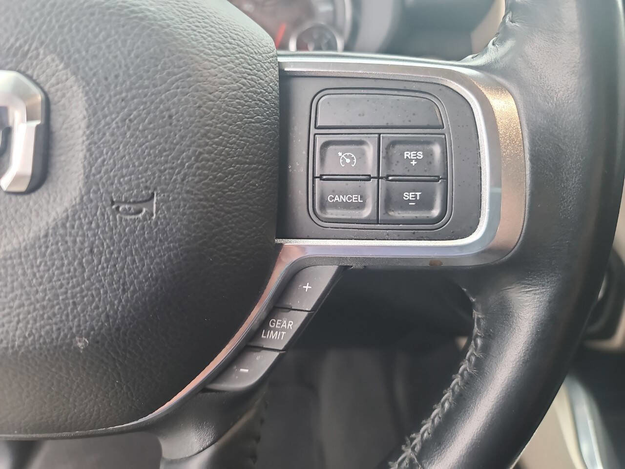 Used 2022 RAM 2500 Laramie AWD/4WD image 22