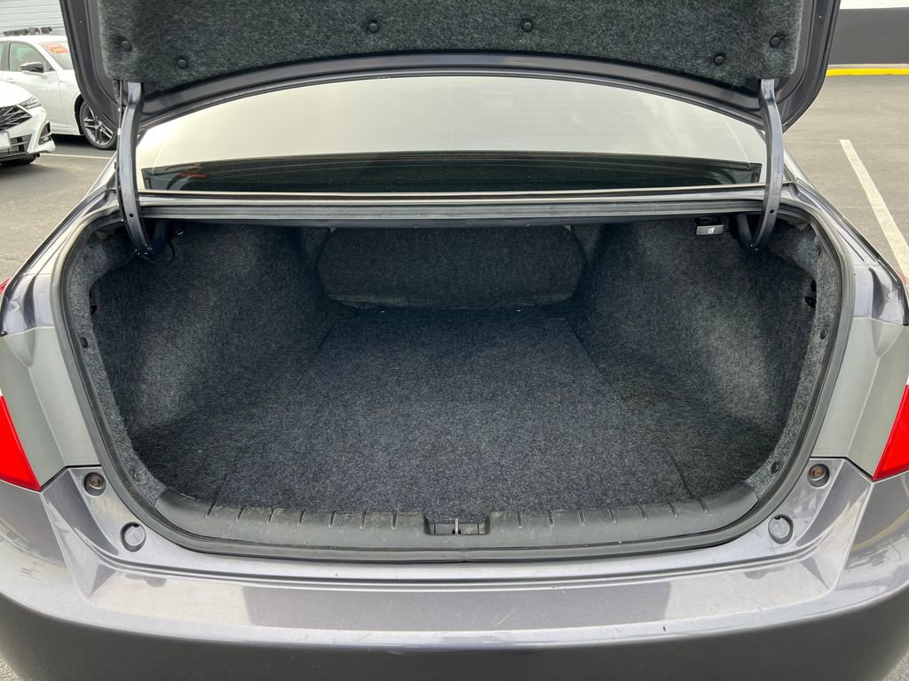 Used 2013 Honda Accord EX image 32