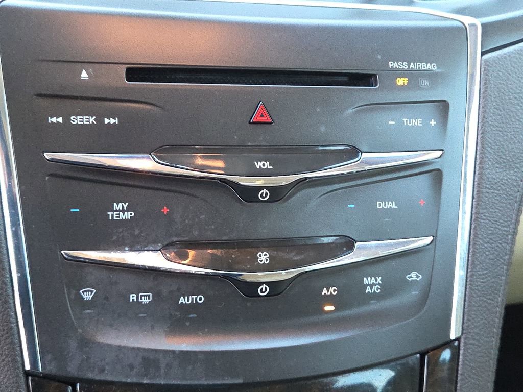 Used 2015 Lincoln MKS Elite w/ Equipment Group 101A image 23