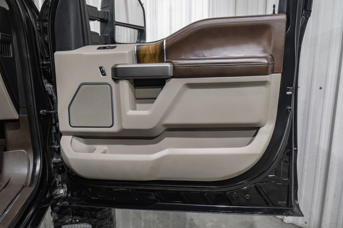 Used 2019 Ford F250 Limited w/ FX4 Off-Road Package AWD/4WD image 46