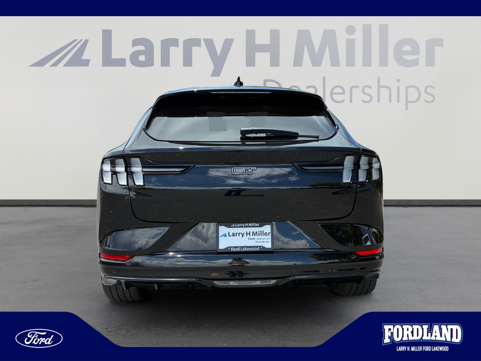 Used 2022 Ford Mustang Mach-E GT AWD/4WD image 4