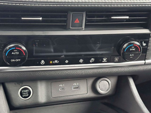Used 2021 Nissan Rogue S FWD image 26
