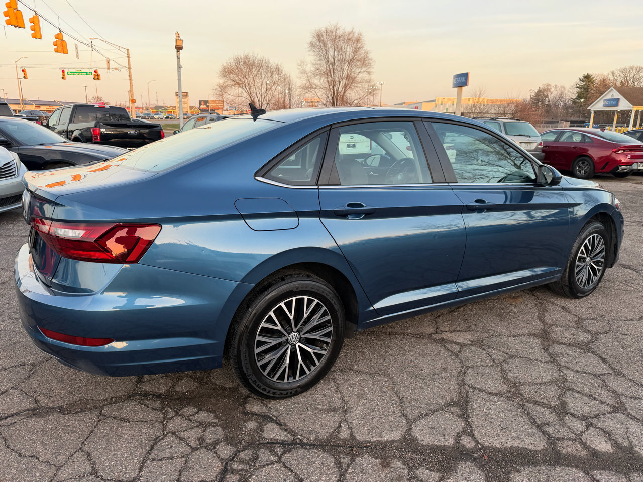 Used 2020 Volkswagen Jetta SE image 11