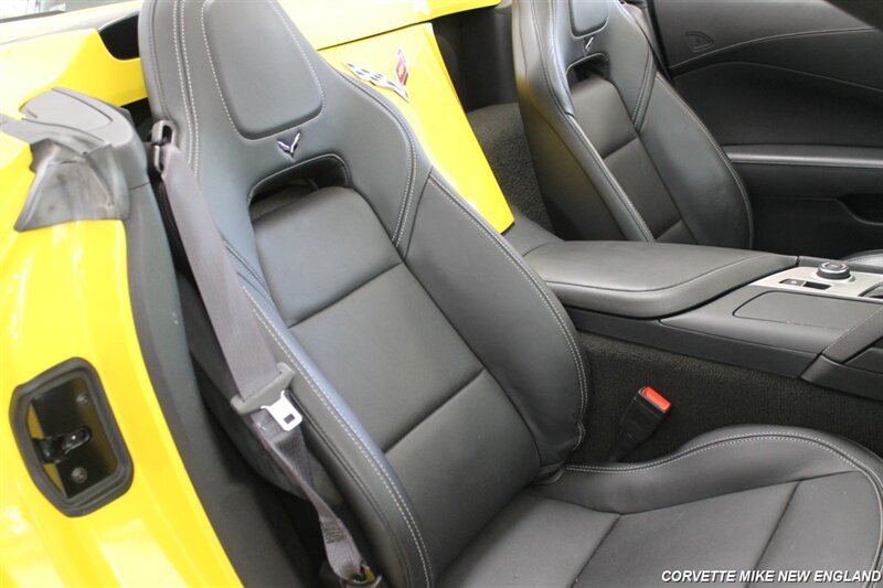 Used 2016 Chevrolet Corvette Stingray Convertible w/ 2LT Preferred Equipment Group RWD image 31