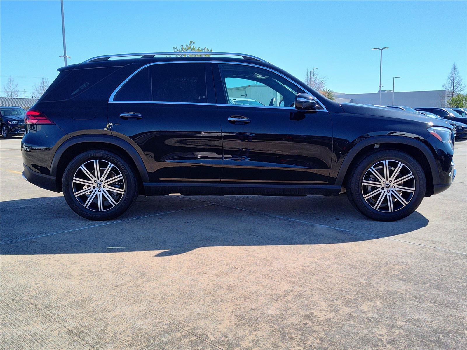 Used 2025 Mercedes-Benz GLE 350 4MATIC image 9