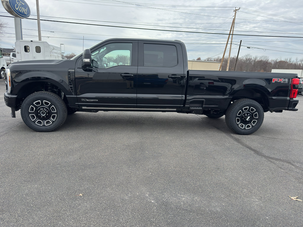 New 2026 Ford F250 Platinum w/ FX4 Off-Road Package image 2