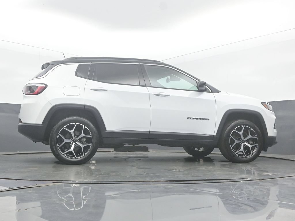 Used 2025 Jeep Compass Limited AWD/4WD image 55