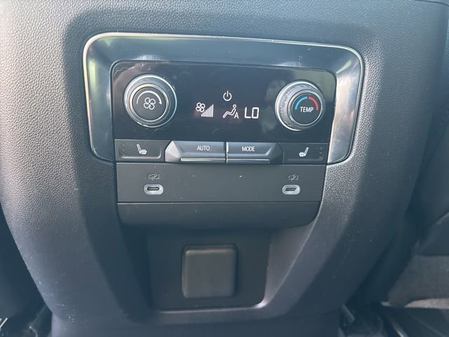 Used 2024 Chevrolet Tahoe High Country image 17
