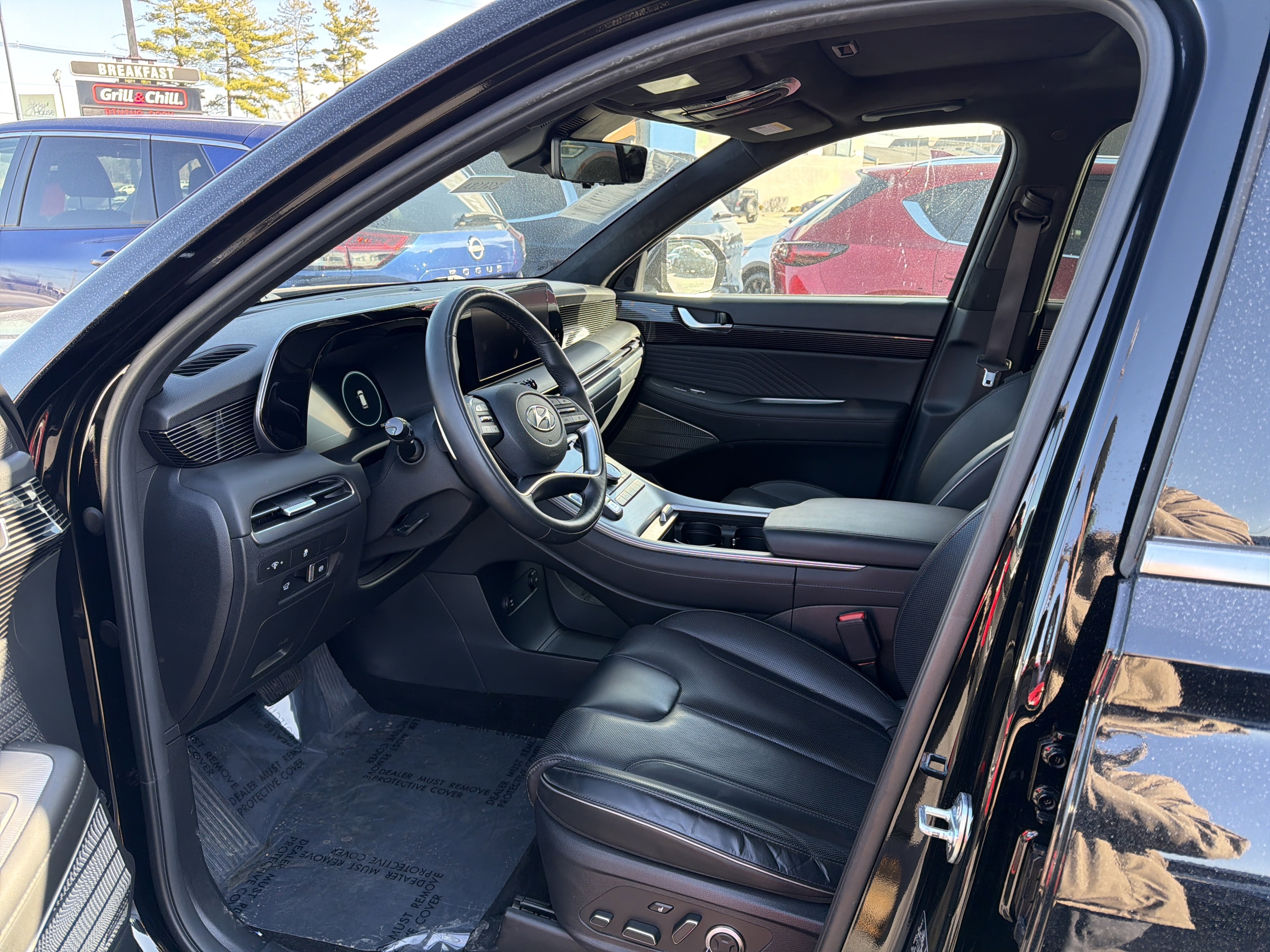 Used 2024 Hyundai Palisade Calligraphy image 13