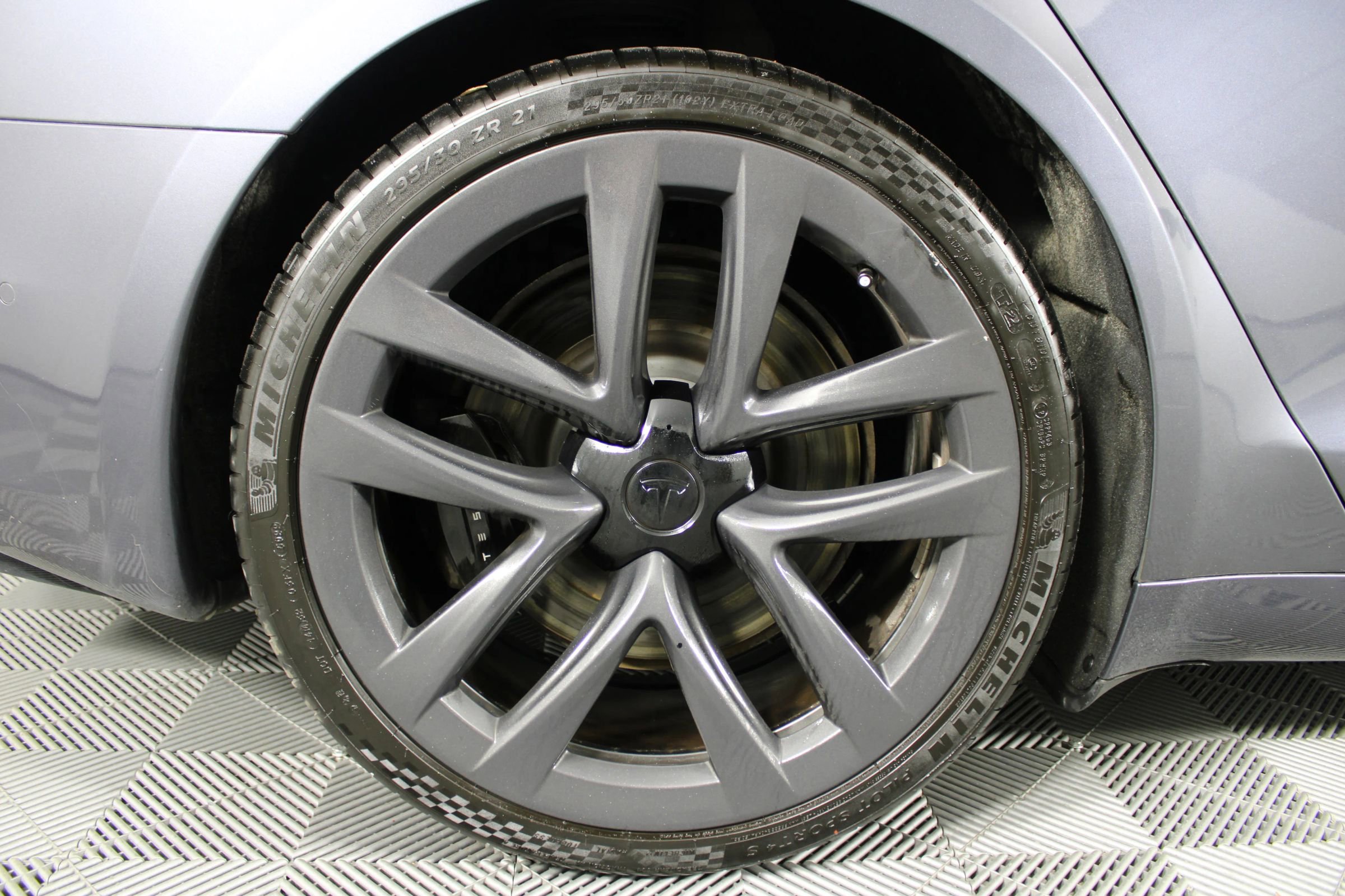 Used 2021 Tesla Model S Plaid image 47