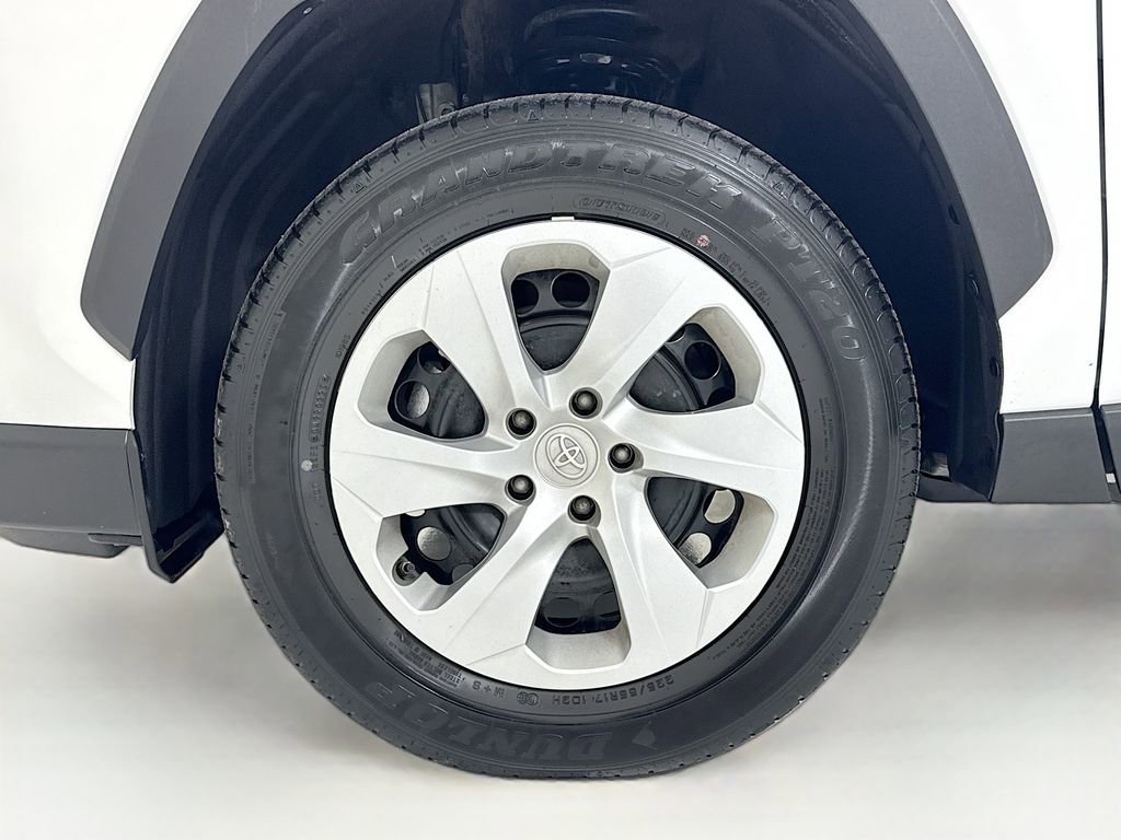Used 2025 Toyota RAV4 LE image 25