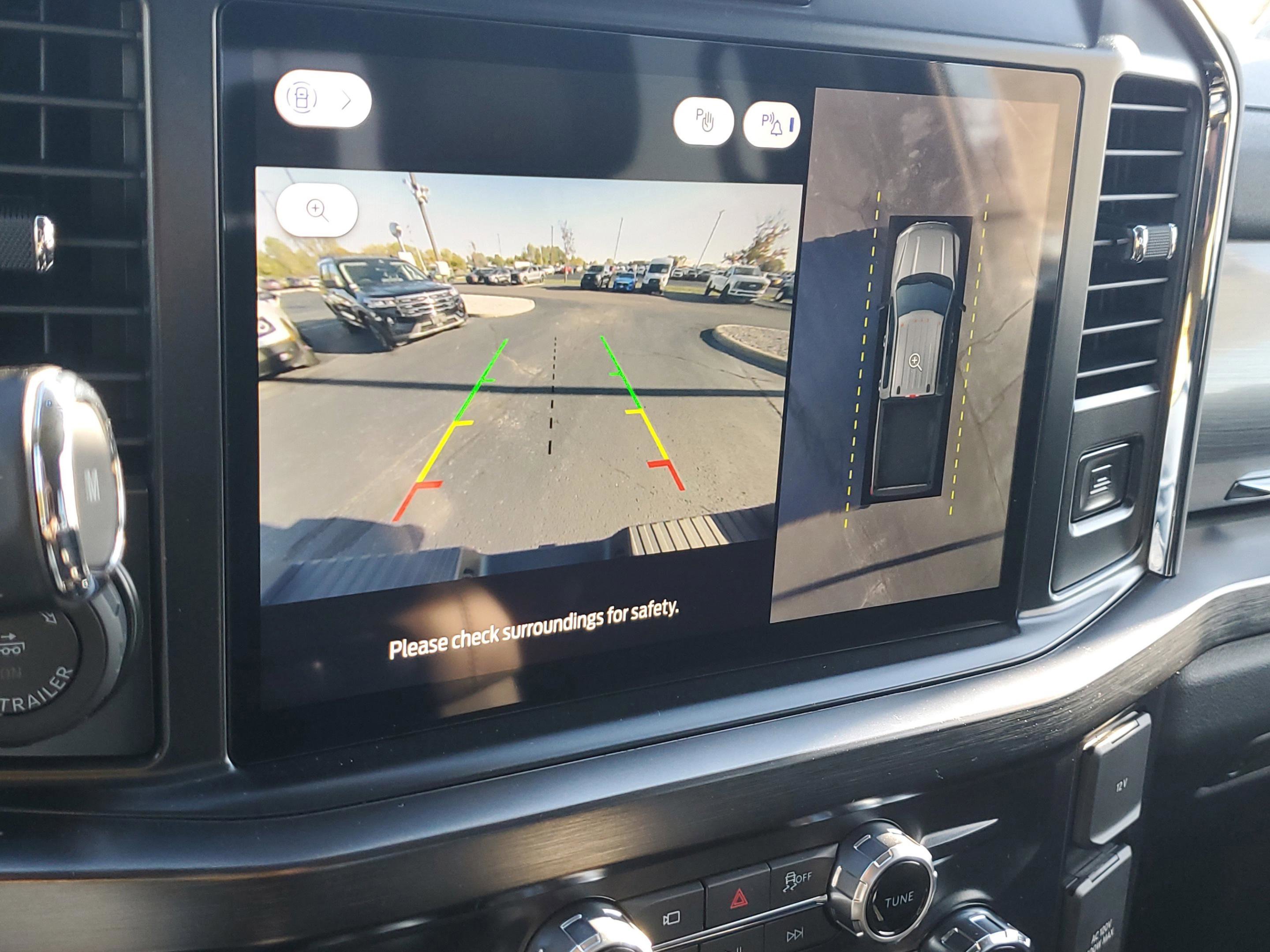New 2026 Ford F250 Lariat w/ Black Appearance Package image 22