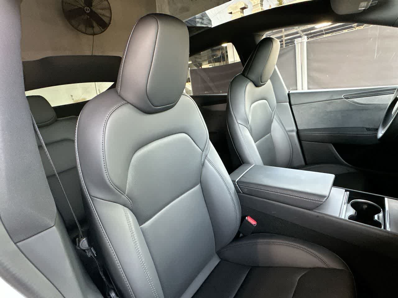 Used 2026 Tesla Model Y AWD image 27