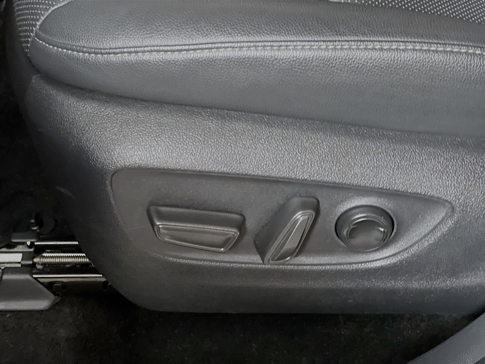 Used 2025 Toyota Grand Highlander AWD Hybrid image 16