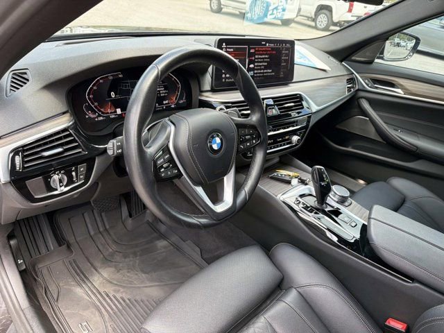 Used 2022 BMW 530i w/ M Sport Package image 12