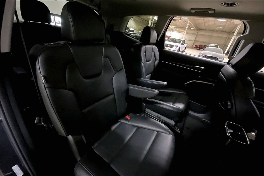 Used 2025 Kia Telluride S image 26