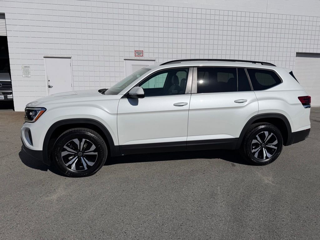 New 2026 Volkswagen Atlas SE image 3