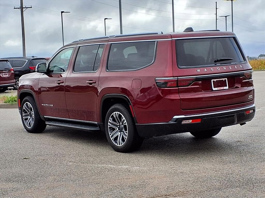 Used 2024 Jeep Wagoneer L Series II w/ Flexible Seating Group image 30