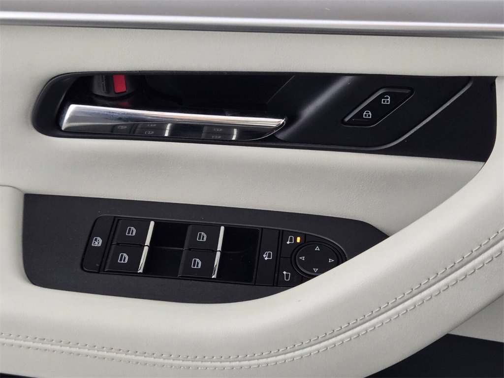 Used 2024 MAZDA CX-90 3.3 Turbo S w/ Premium Package image 30