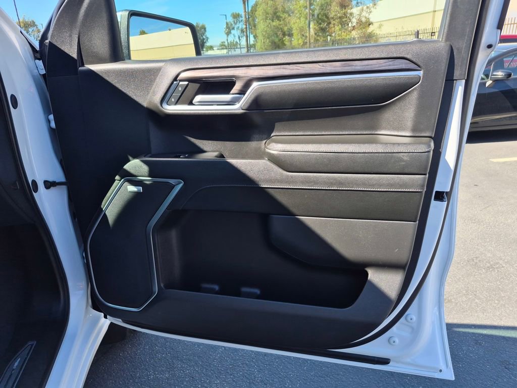 Used 2024 Chevrolet Silverado 1500 LTZ w/ LTZ Convenience Package II image 35