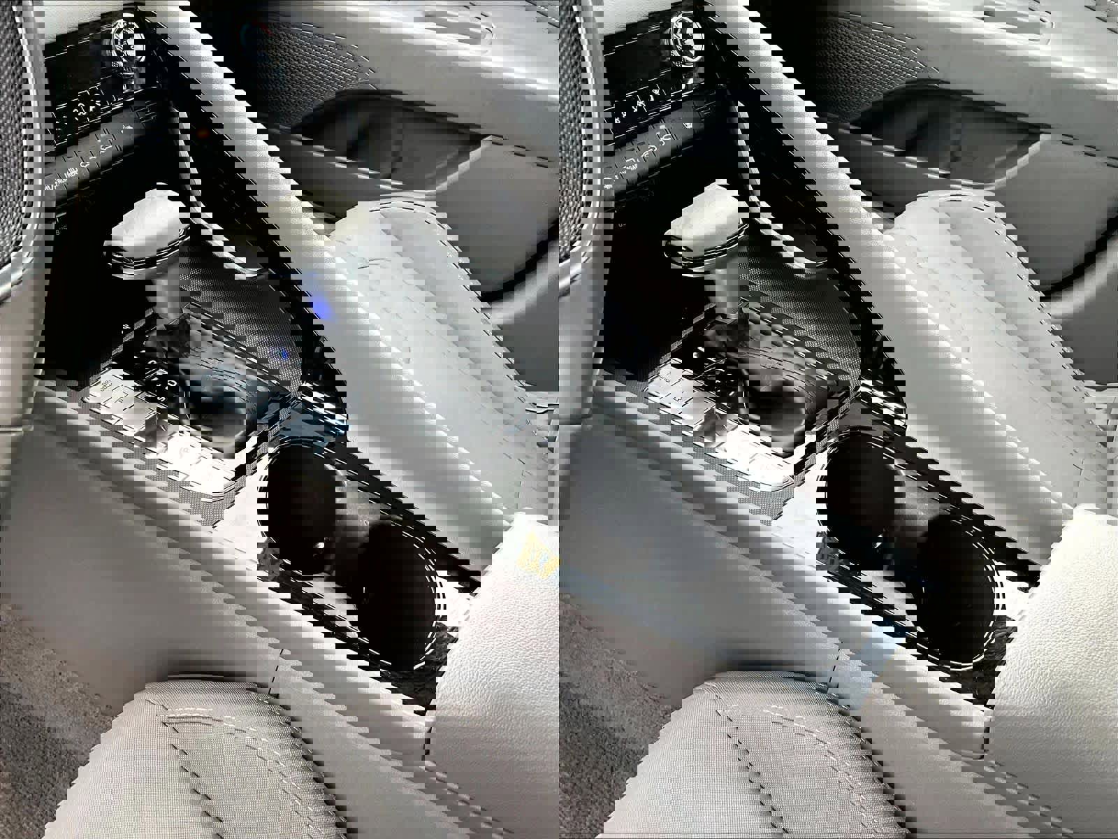 Used 2025 Hyundai Elantra SEL image 20