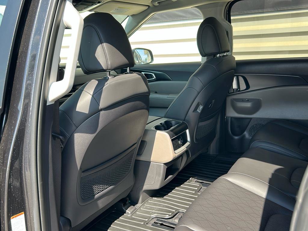 New 2026 Kia Carnival image 12