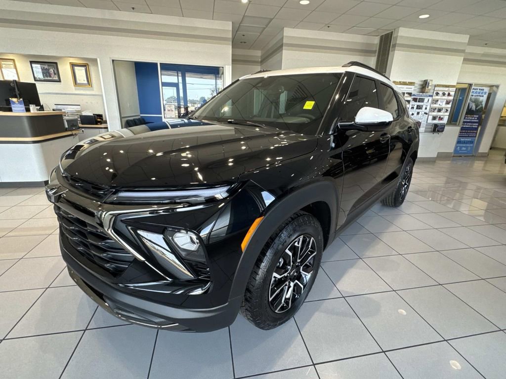 New 2026 Chevrolet TrailBlazer ACTIV w/ Convenience Package FWD image 3