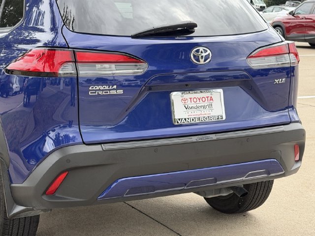 Used 2024 Toyota Corolla Cross XLE w/ Convenience Package FWD image 6
