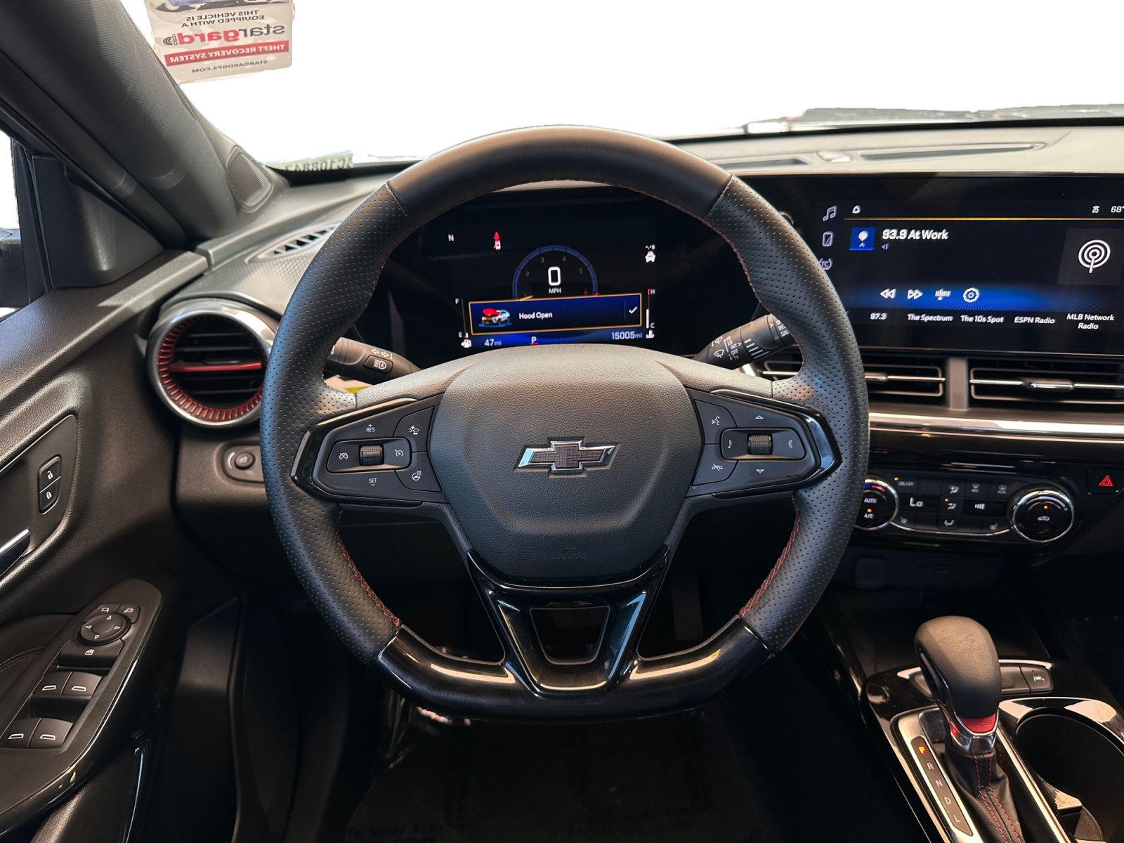 Used 2025 Chevrolet Trax RS w/ Sunroof Package FWD image 12