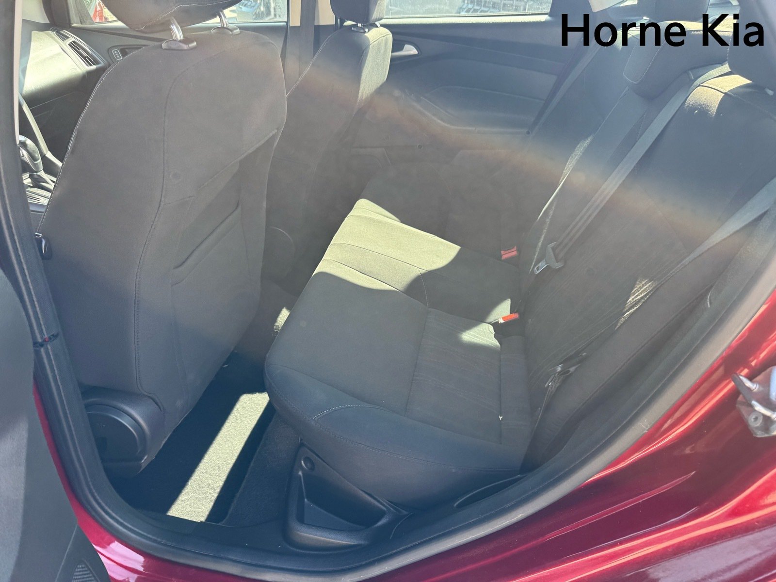 Used 2016 Ford Focus SE FWD image 12