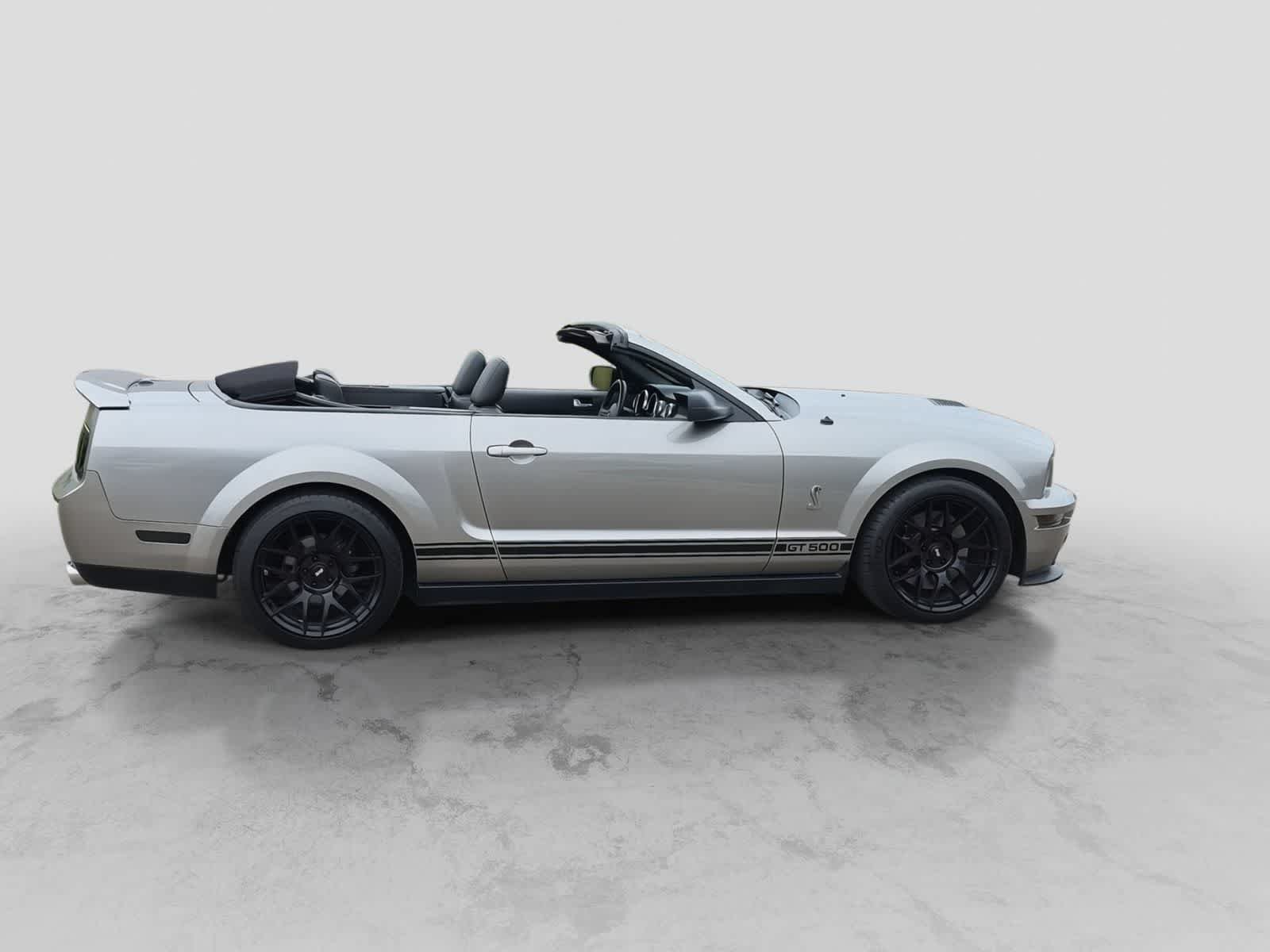 Used 2009 Ford Mustang Shelby GT500 RWD image 9