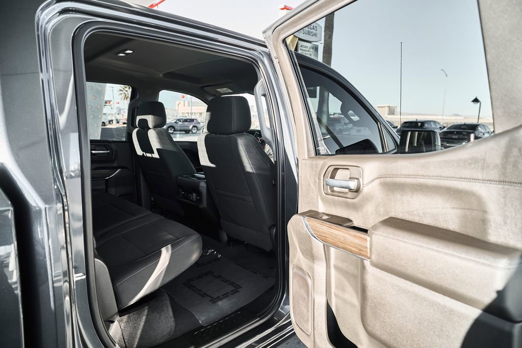 Used 2022 Chevrolet Silverado 1500 RST w/ Z71 Off-Road Package AWD/4WD image 10