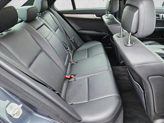 Used 2013 Mercedes-Benz C 250 Luxury image 18