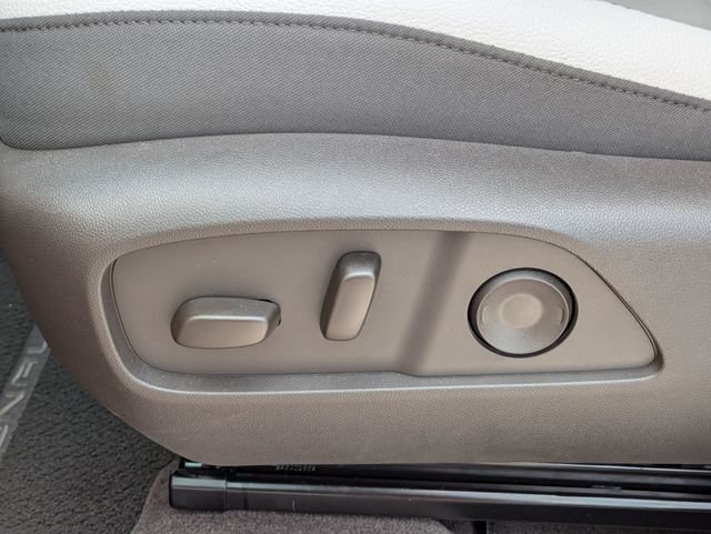 Used 2026 GMC Terrain Denali AWD/4WD image 17