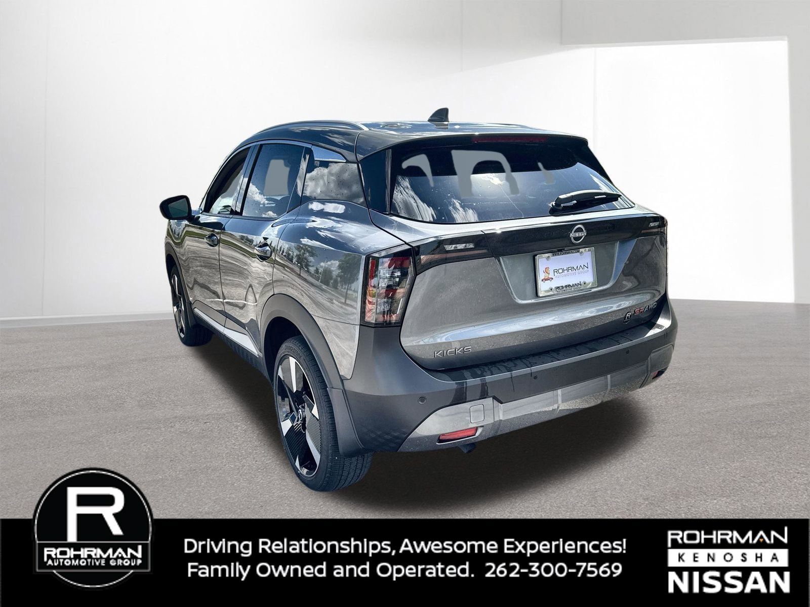 Certified 2025 Nissan Kicks SR AWD/4WD image 5