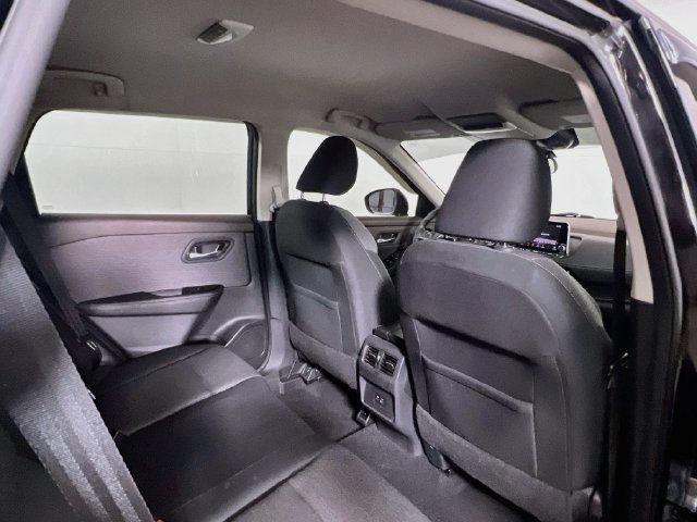 Used 2021 Nissan Rogue SV FWD image 20